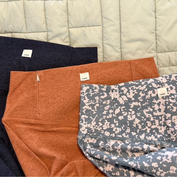 Vuori Clean Elevation legging bundle - Picture 2 of 3